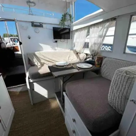 Bateau L'etoile, Romantique, Ideal Couple Botel Ouistreham